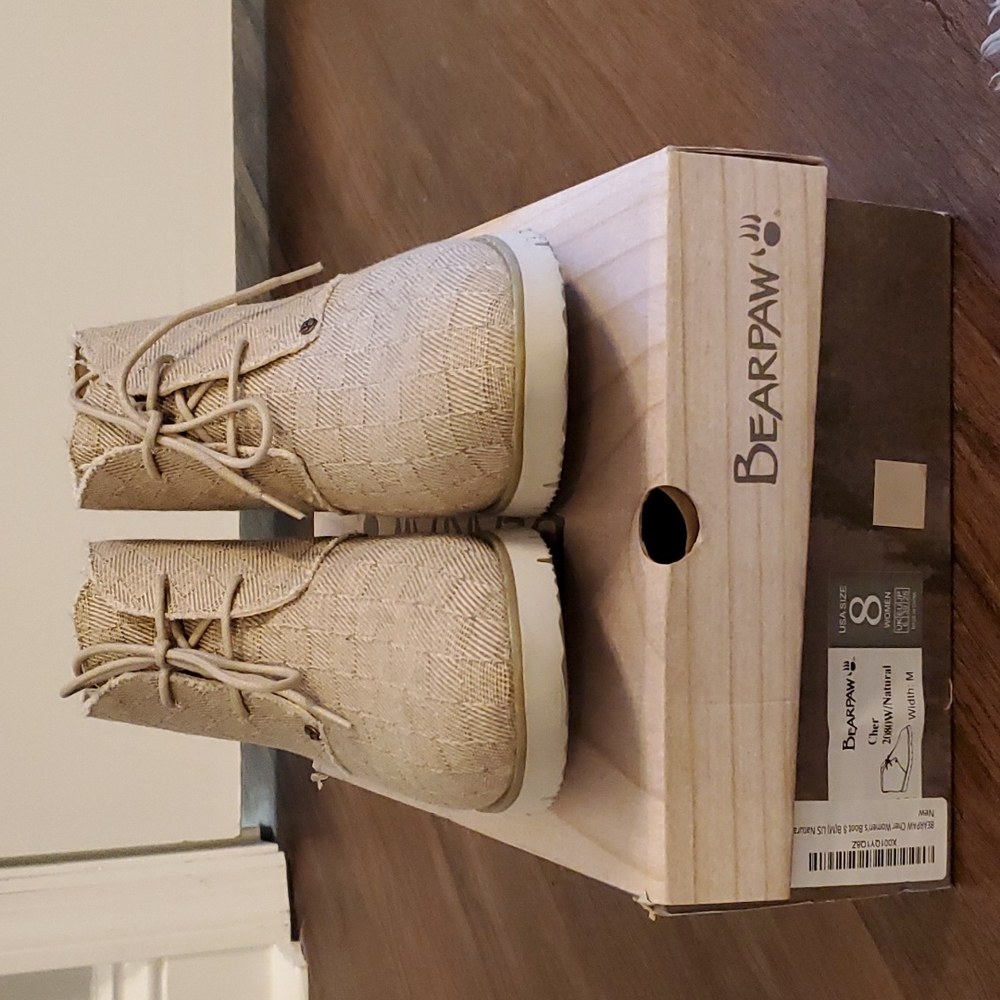 Womens chukka boots size 8